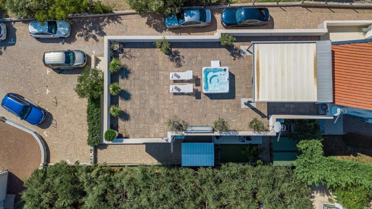 וודיצה Apartments Luka מראה חיצוני תמונה