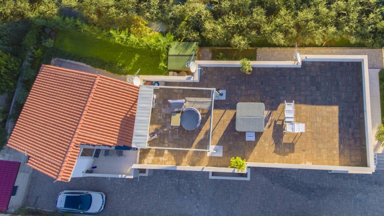 וודיצה Apartments Luka מראה חיצוני תמונה