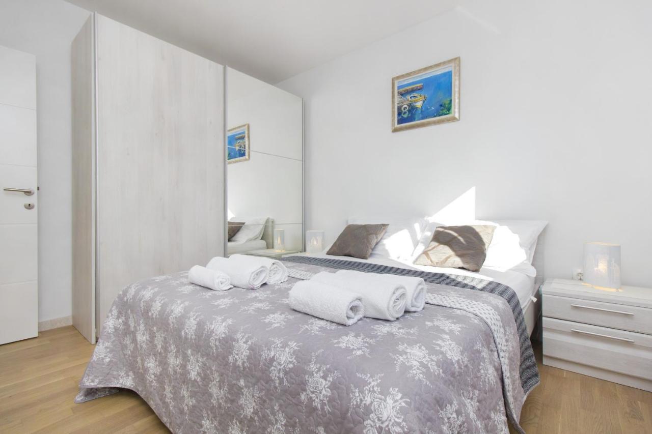 וודיצה Apartments Luka מראה חיצוני תמונה