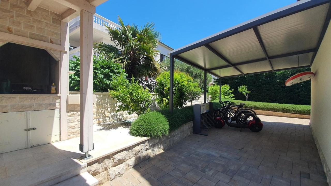 וודיצה Apartments Luka מראה חיצוני תמונה
