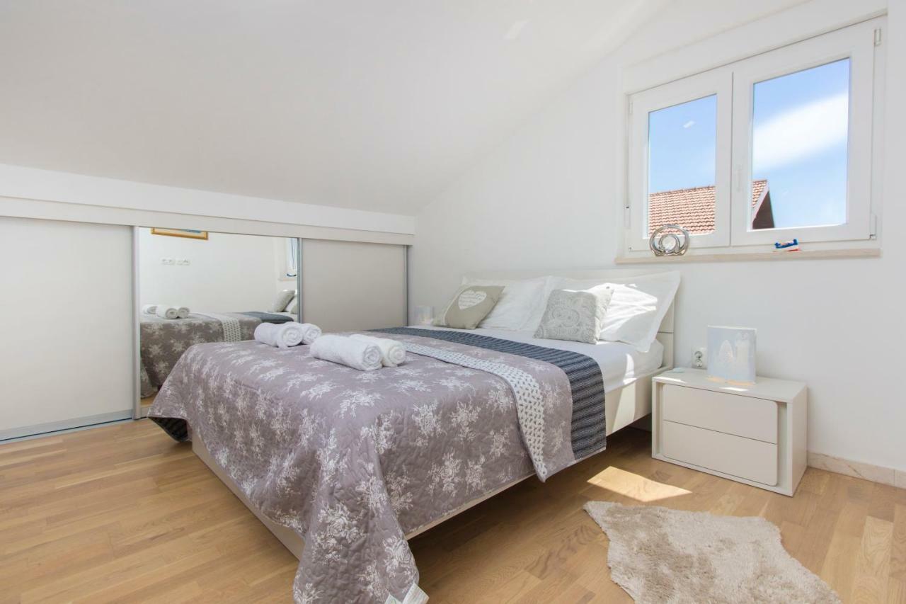 וודיצה Apartments Luka מראה חיצוני תמונה