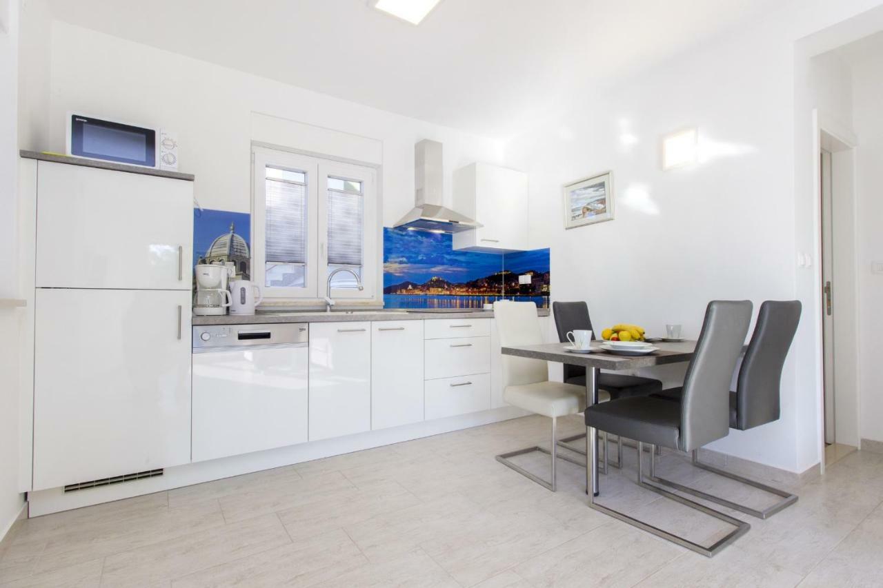 וודיצה Apartments Luka מראה חיצוני תמונה
